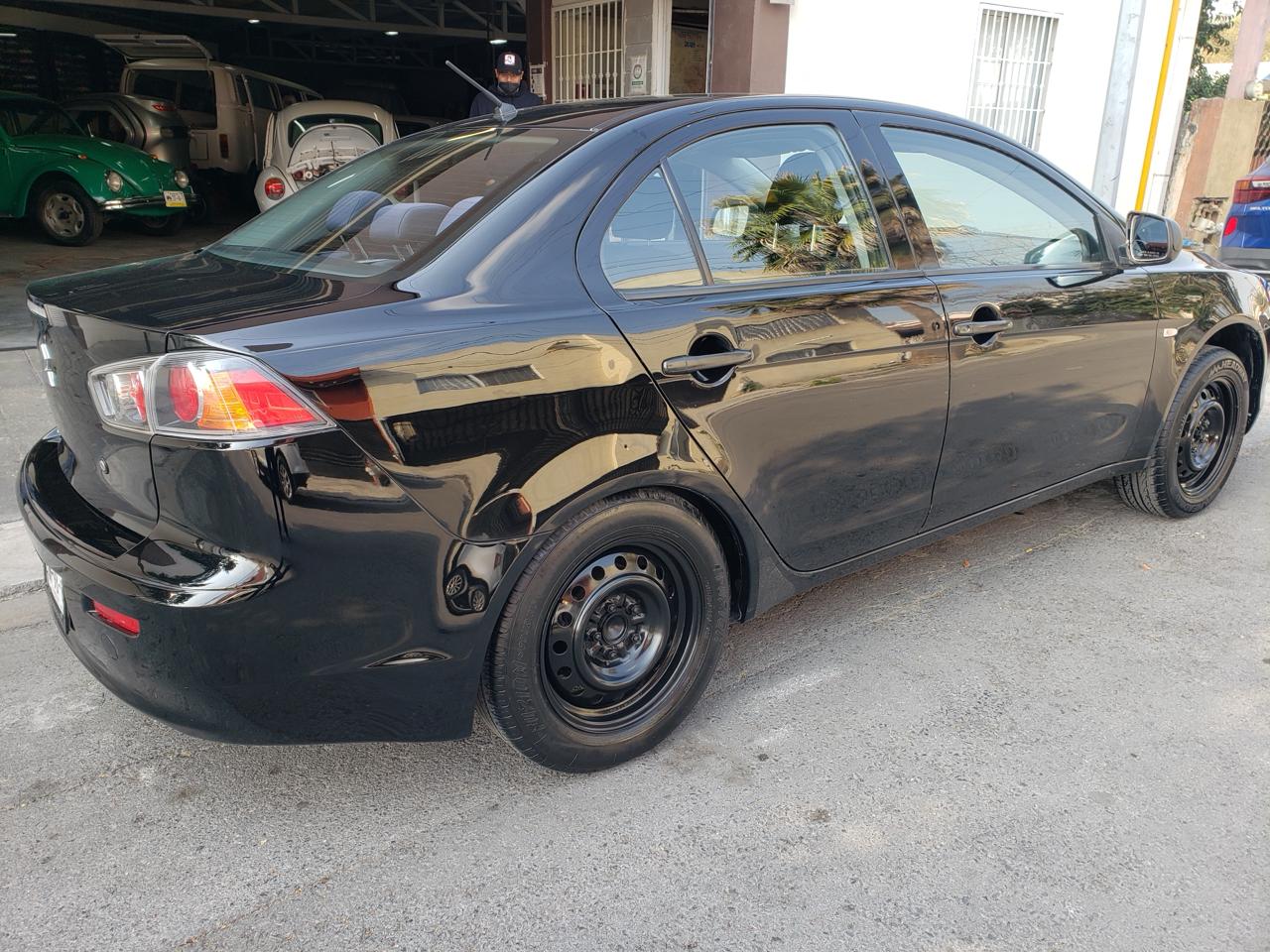 Mitsubishi Lancer 2011 - vista trasera