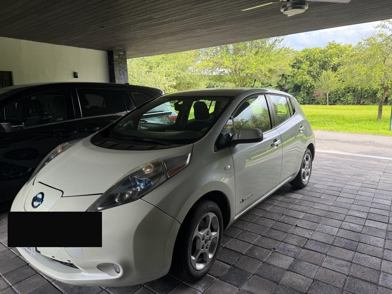 Nissan Leaf 2012
